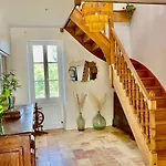 Saint-marthe Sleeps 20 With Pool
