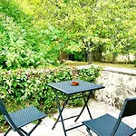 Saint-marthe Sleeps 20 With Pool Eymet