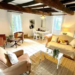 Saint-marthe Sleeps 20 With Pool Σπίτι διακοπών *