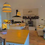 Saint-marthe Sleeps 20 With Pool Nyaraló *