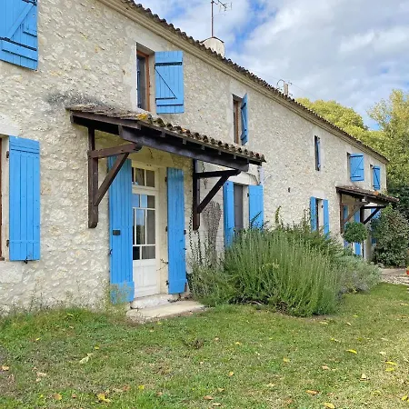 Saint-marthe Sleeps 20 With Pool