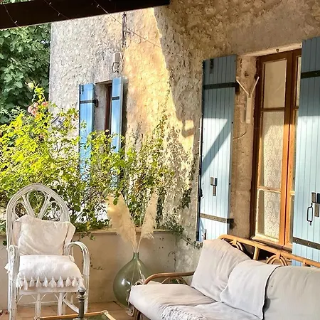 Dom wakacyjny Saint-marthe Sleeps 20 With Pool *