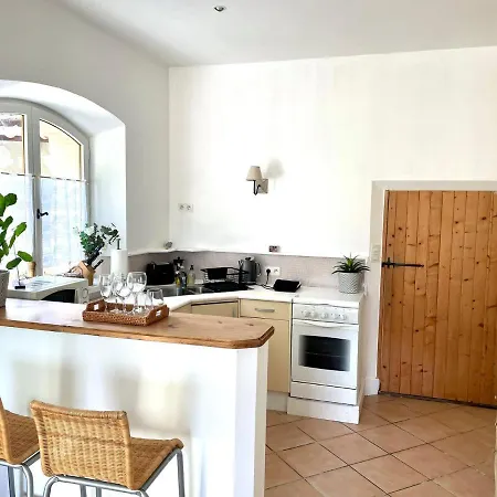 Fabulous 9-bed House In Holiday home Eymet