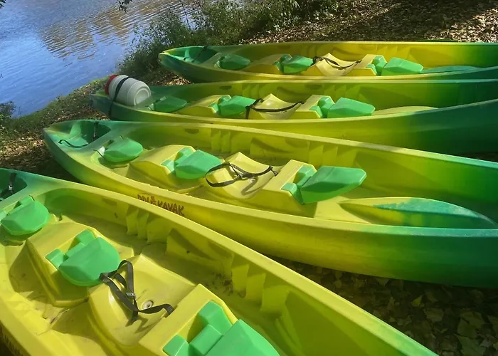 Semesterbostad Saint-marthe Sleeps 20 With Pool *